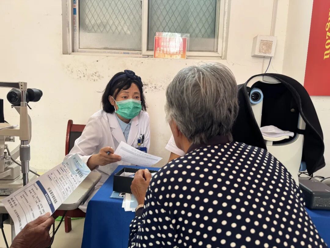 2 2